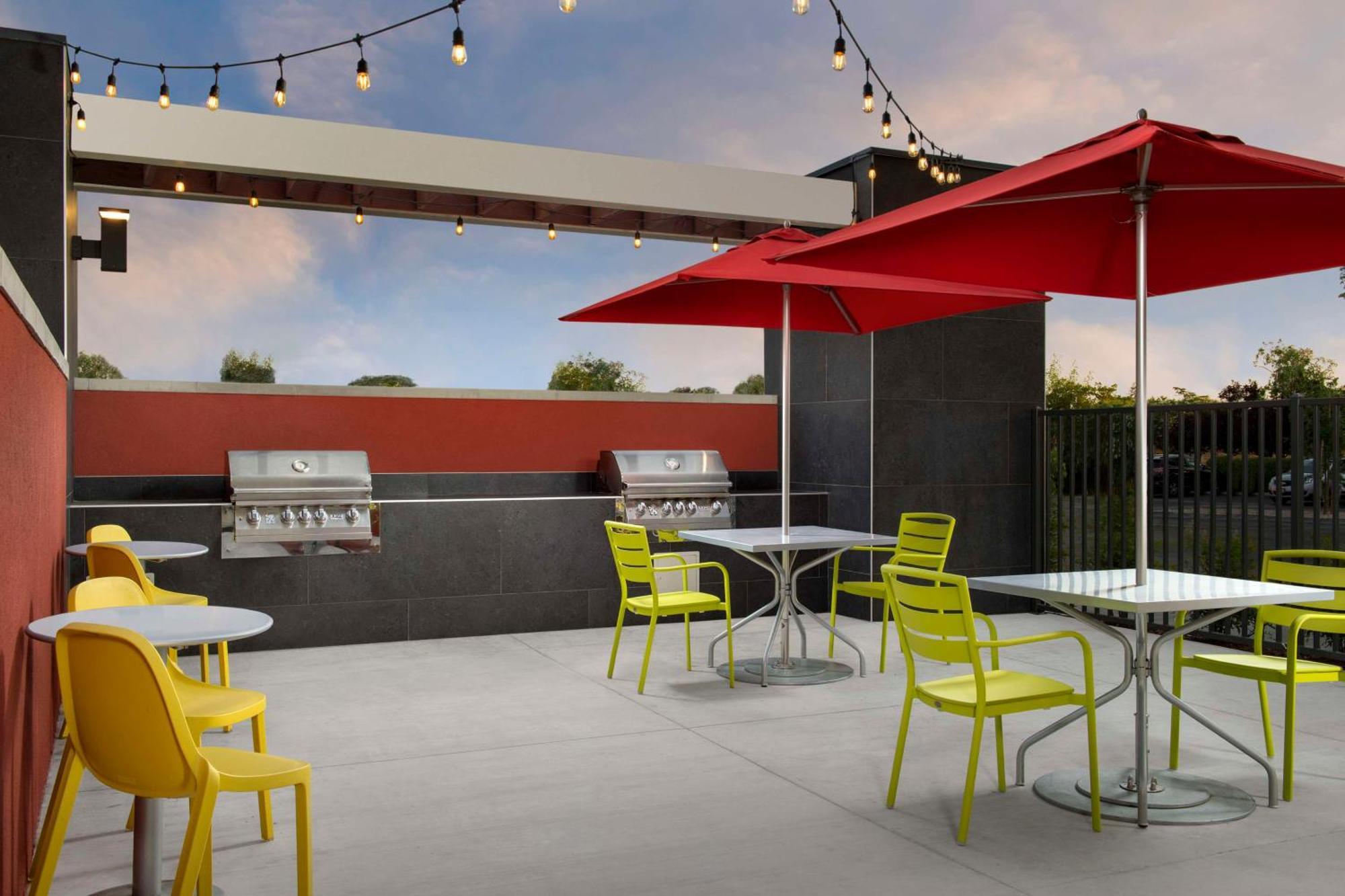 Home2 Suites By Hilton Clovis Fresno Airport Exterior foto
